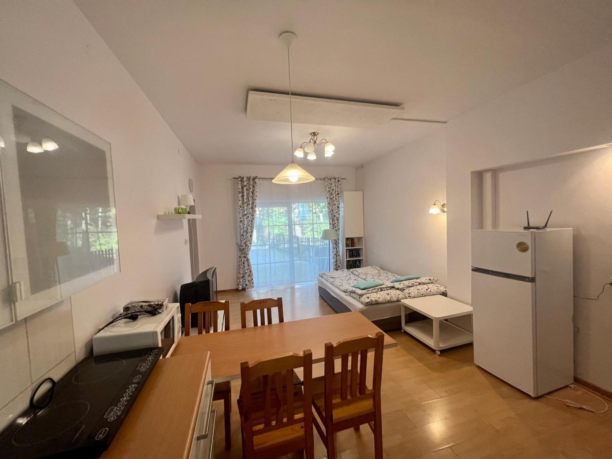 Sosnowy Apartament Józefów Kültér fotó