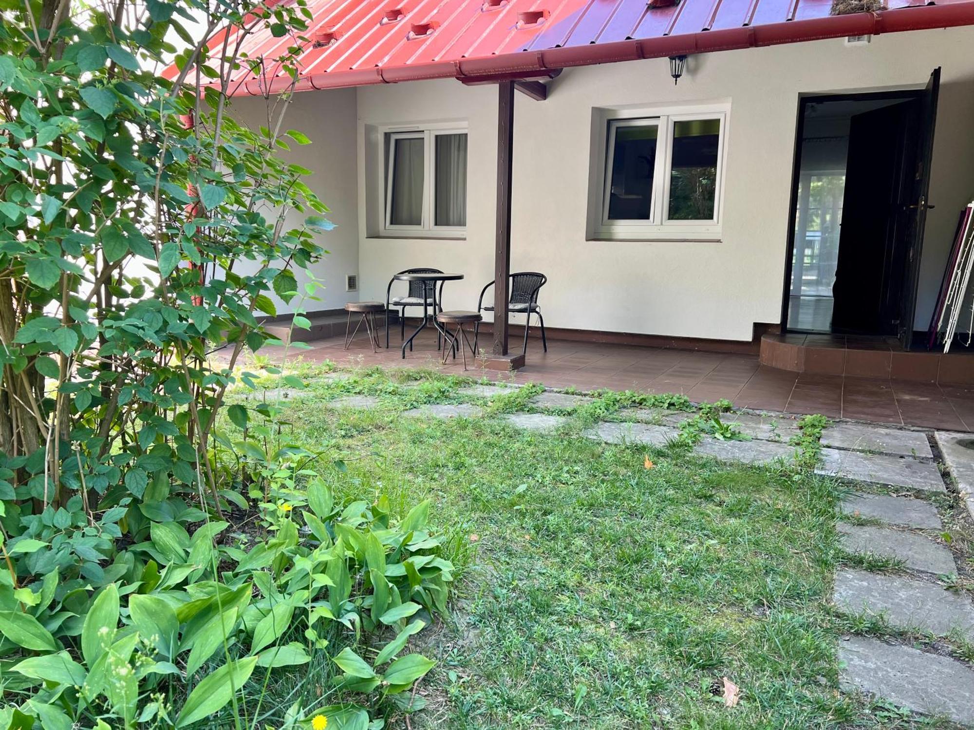 Sosnowy Apartament Józefów Kültér fotó
